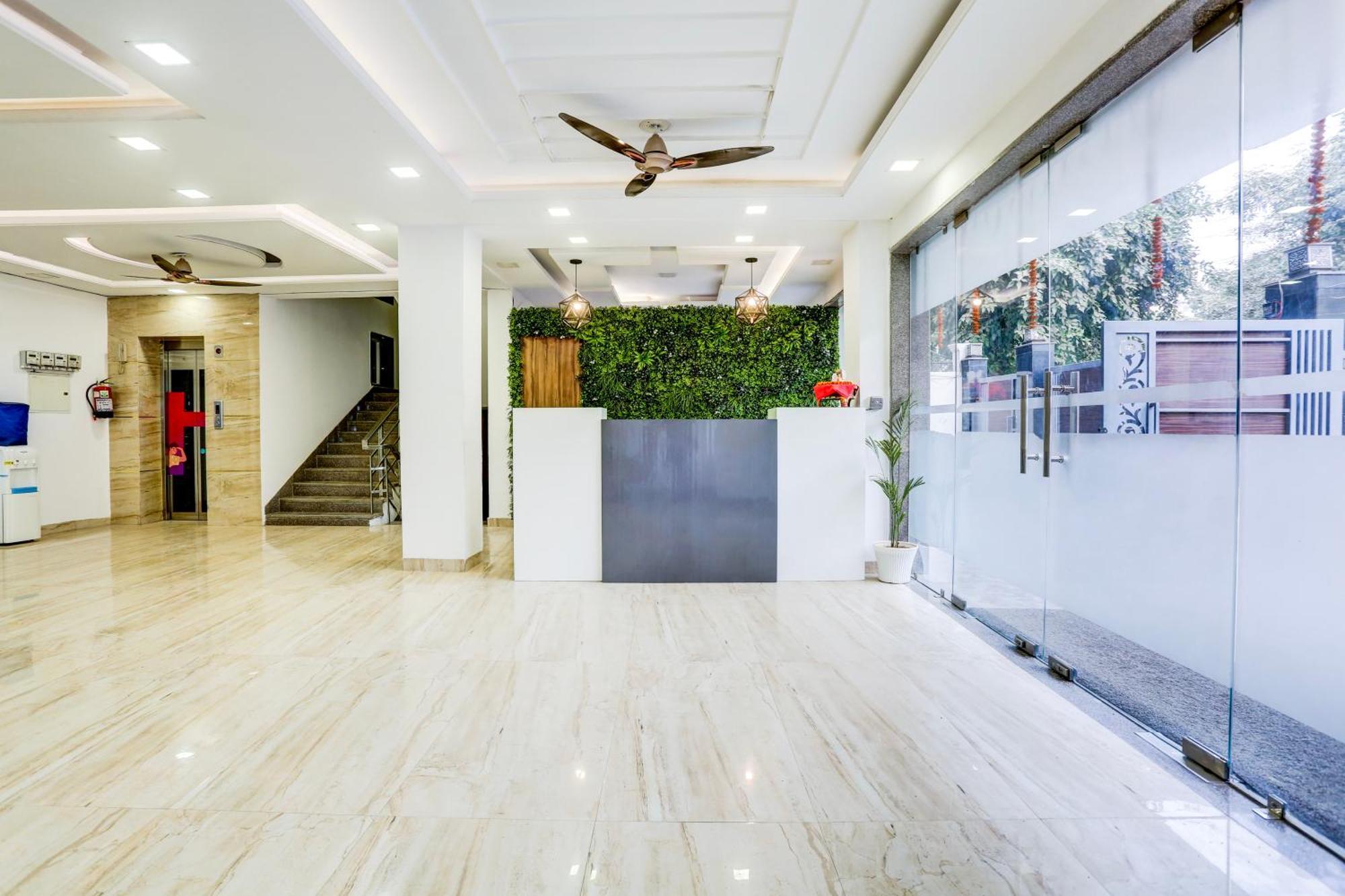Hotel Greysky Medicity Gurgaon Dış mekan fotoğraf